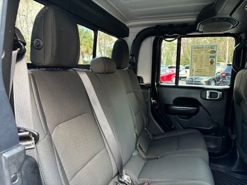 Used 2020 Jeep Gladiator Sport w/ Quick Order Package 24S image 30