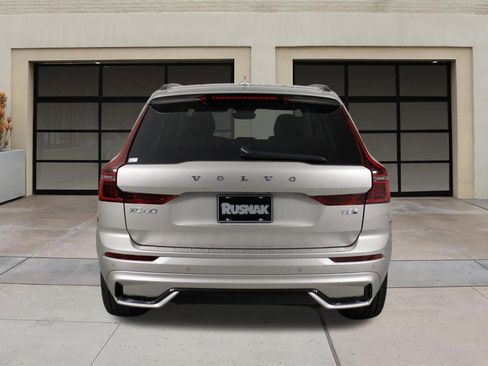 New 2026 Volvo XC60 T8 Ultra w/ Protection Package Premier AWD/4WD image 4