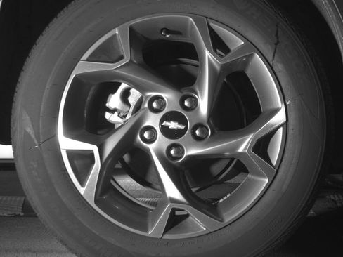 Used 2025 Chevrolet Trax LT FWD image 15