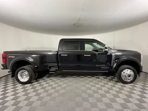 Used 2024 Ford F450 Platinum w/ FX4 Off-Road Package AWD/4WD image 2