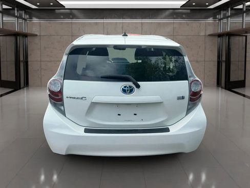 Used 2012 Toyota Prius C Three image 8