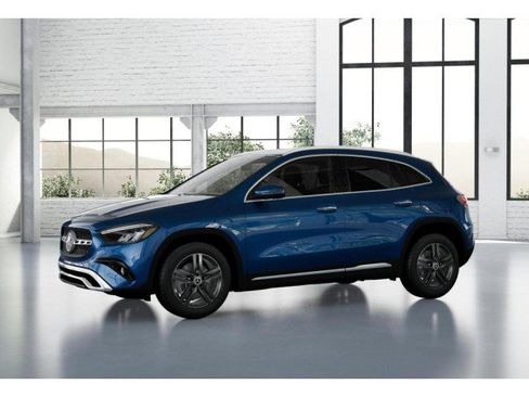 Certified 2025 Mercedes-Benz GLA 250 image 36