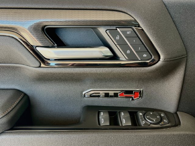 New 2026 GMC Sierra 1500 AT4 w/ AT4 Premium Package AWD/4WD image 13