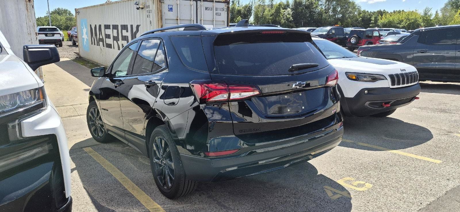 Used 2024 Chevrolet Equinox RS w/ LPO, Floor Liner Package FWD image 4