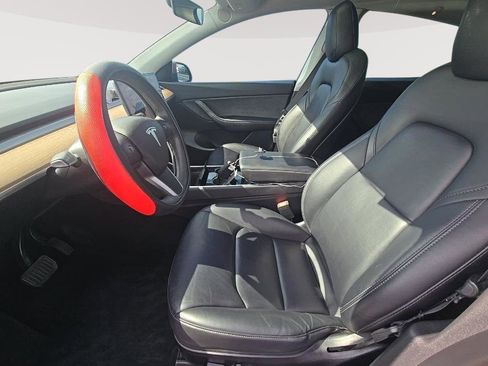 Used 2021 Tesla Model Y Long Range AWD/4WD image 4