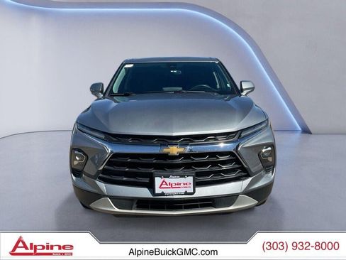 Used 2023 Chevrolet Blazer LT AWD/4WD image 2