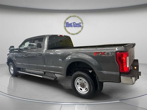 Used 2019 Ford F250 XLT w/ XLT Value Package AWD/4WD image 2