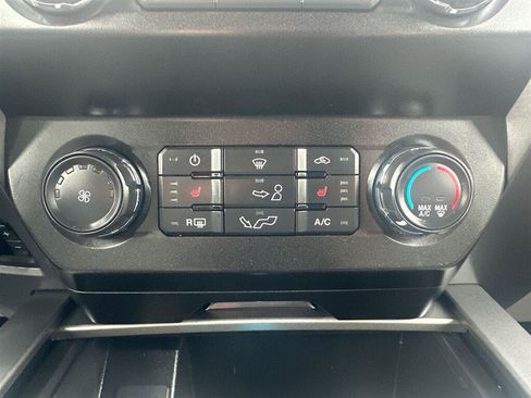 Used 2020 Ford F150 XLT w/ Equipment Group 302A Luxury AWD/4WD image 10
