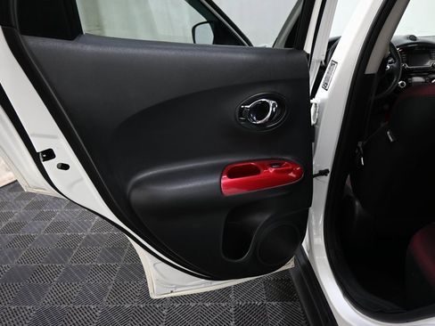 Used 2017 Nissan Juke SV image 22