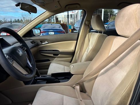 Used 2010 Honda Accord LX-P image 13