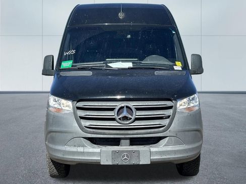 Used 2019 Mercedes-Benz Sprinter 2500 image 3
