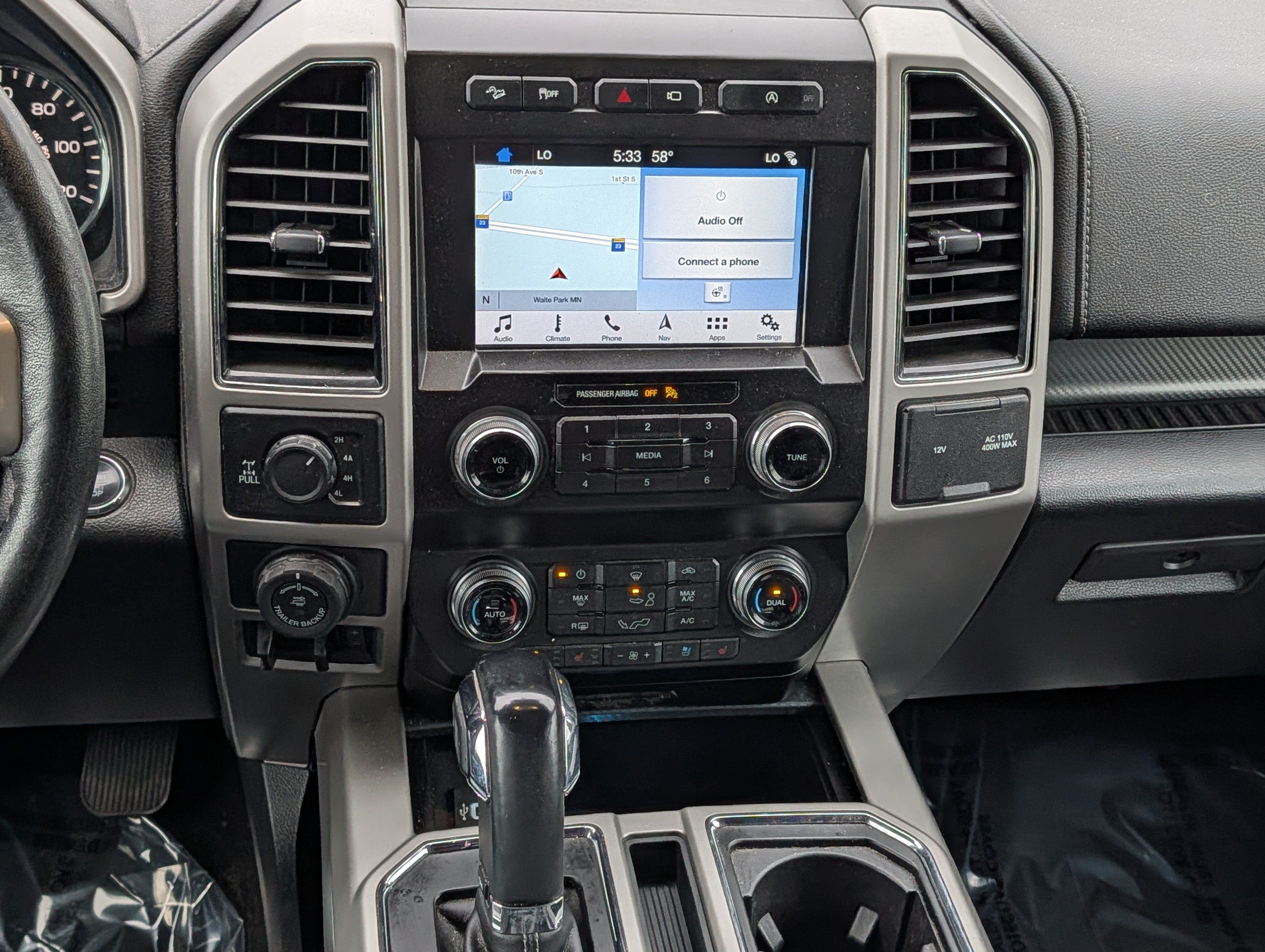 Used 2019 Ford F150 Lariat w/ Equipment Group 502A Luxury AWD/4WD image 15