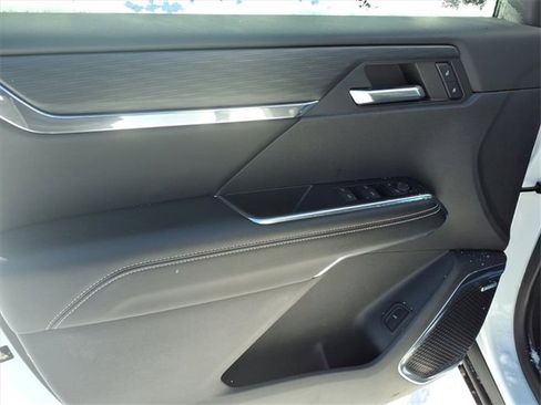 Used 2024 GMC Acadia Elevation image 13