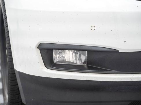 Used 2020 Chevrolet Tahoe LT w/ Luxury Package RWD image 15