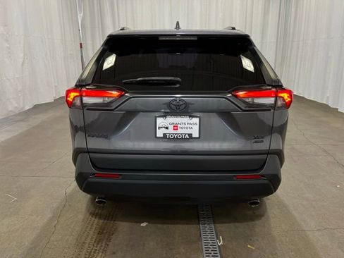 Certified 2022 Toyota RAV4 XLE Premium AWD/4WD image 4