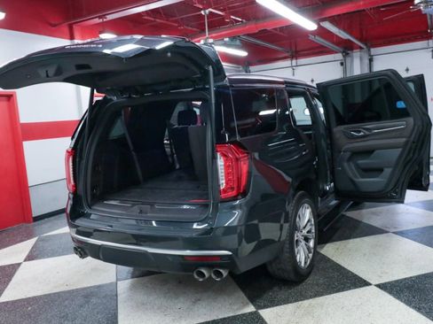 Used 2022 GMC Yukon Denali w/ Denali Premium Package image 27