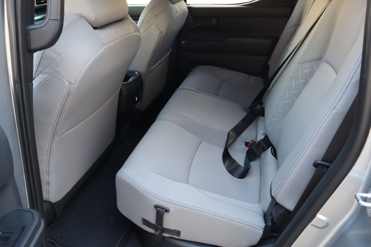 Used 2026 Toyota Tacoma SR5 AWD/4WD image 5