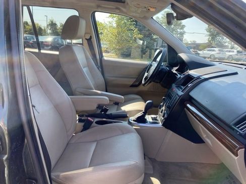 Used 2009 Land Rover LR2 HSE image 28