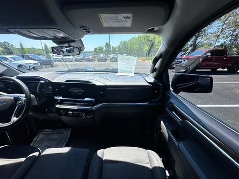 Used 2022 Chevrolet Silverado 1500 LT Trail Boss w/ LPO, Dark Essentials Package AWD/4WD image 27