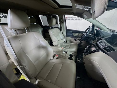 Used 2016 Honda Odyssey EX-L image 27