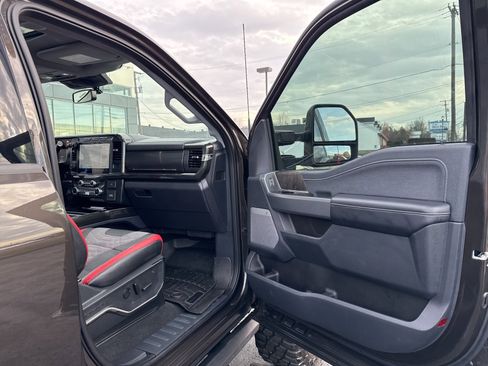 Used 2024 Ford F250 Lariat w/ Lariat Ultimate Package image 47