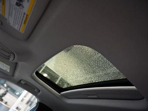 New 2026 Chevrolet Trax LT w/ Sunroof Package FWD image 20