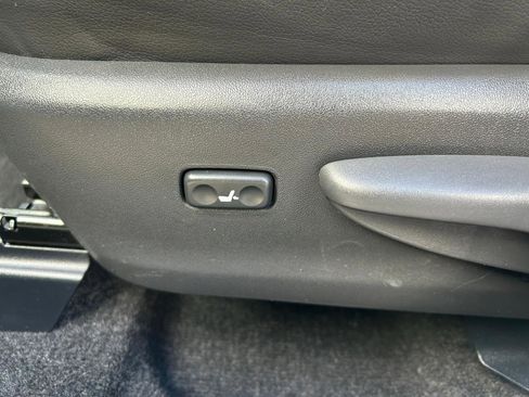 Used 2012 Toyota Prius V Five FWD image 12