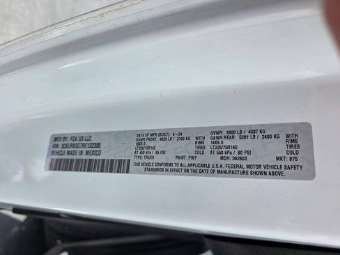 Used 2024 RAM ProMaster 2500 w/ Convenience Group FWD image 23