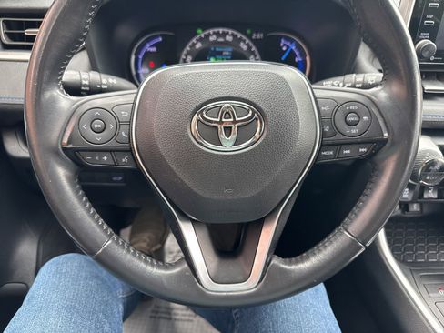 Used 2020 Toyota RAV4 XSE w/ All Weather Liner Package AWD/4WD image 28