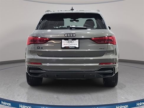 Used 2024 Audi Q3 2.0T Premium Plus w/ Premium Plus Package image 7