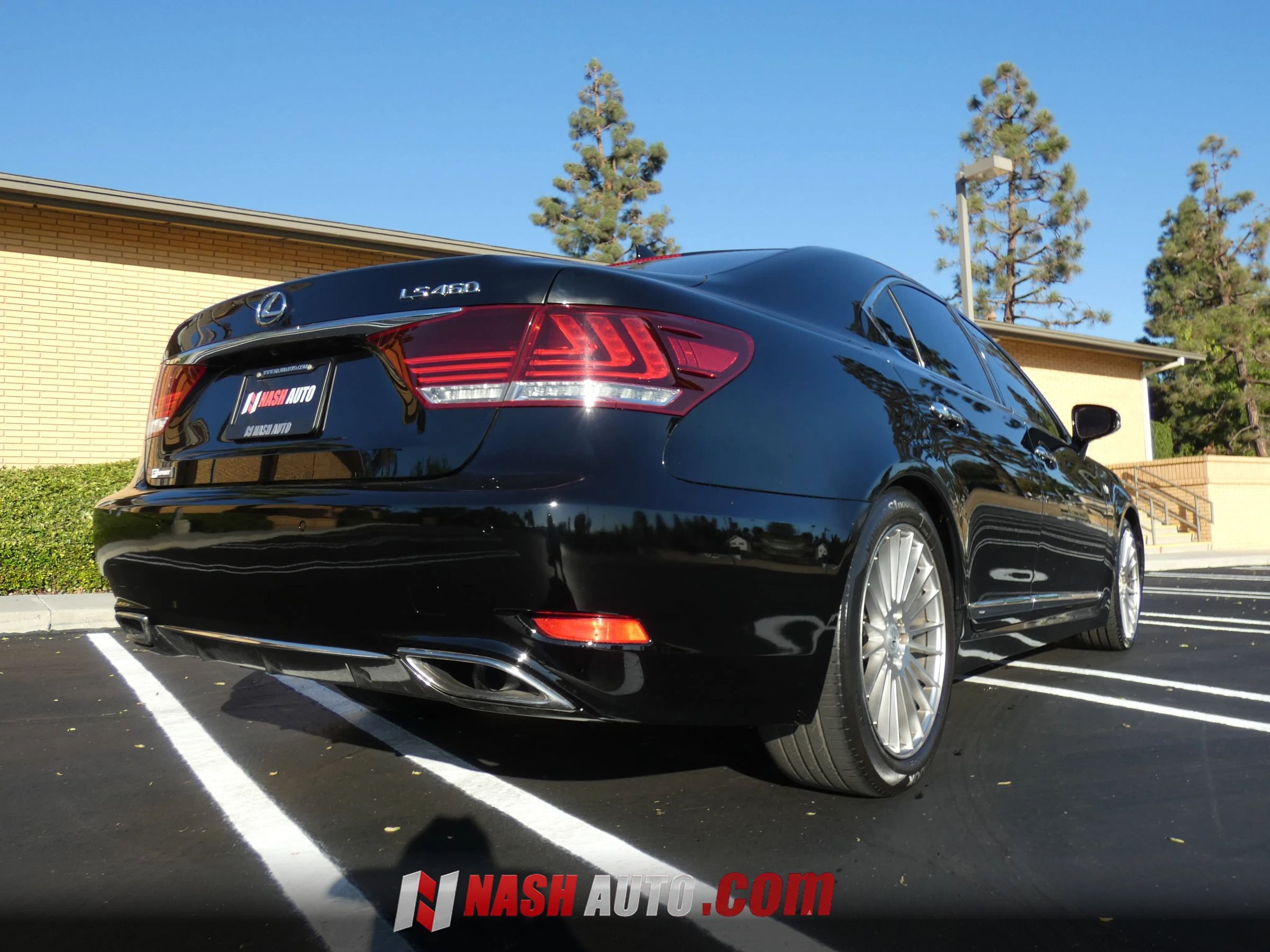Used 2014 Lexus LS 460 w/ F Sport Package RWD image 6