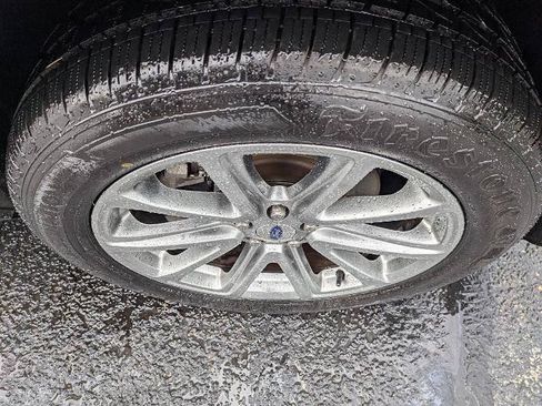 Used 2020 Ford Explorer XLT w/ Equipment Group 202A AWD/4WD image 9