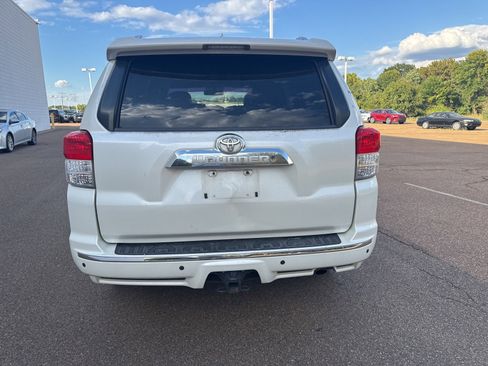 Used 2012 Toyota 4Runner SR5 image 6