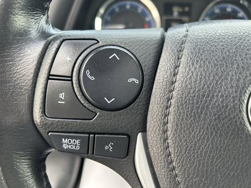 Used 2019 Toyota Corolla SE image 26