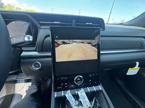 New 2026 GMC Terrain Elevation image 17