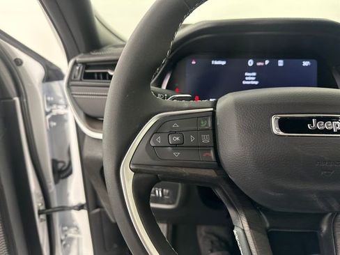 New 2026 Jeep Grand Cherokee Laredo image 23