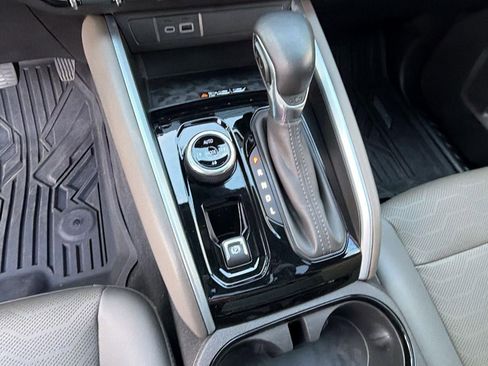 Certified 2023 Chevrolet Colorado ZR2 w/ ZR2 Convenience Package III AWD/4WD image 27