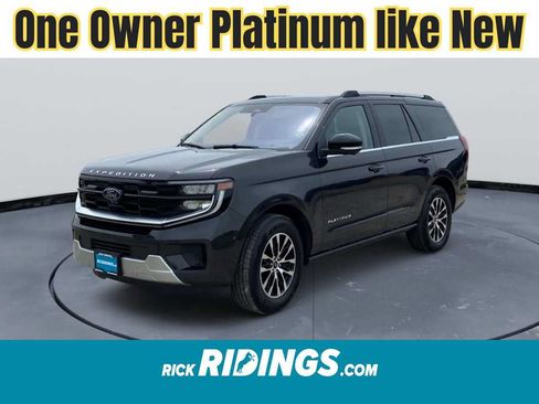 Used 2025 Ford Expedition Platinum AWD/4WD image 1