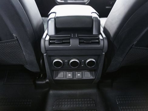 Used 2023 Land Rover Defender 110 Carpathian Edition image 26