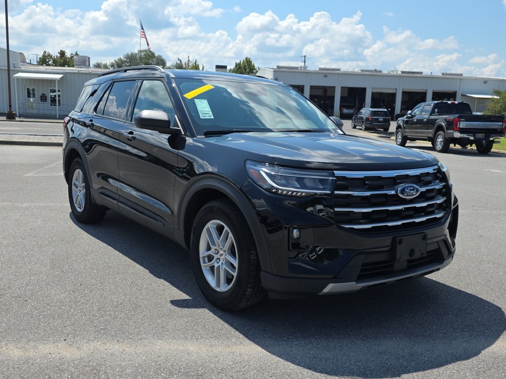 New 2026 Ford Explorer Active w/ Active Comfort Package RWD image 9