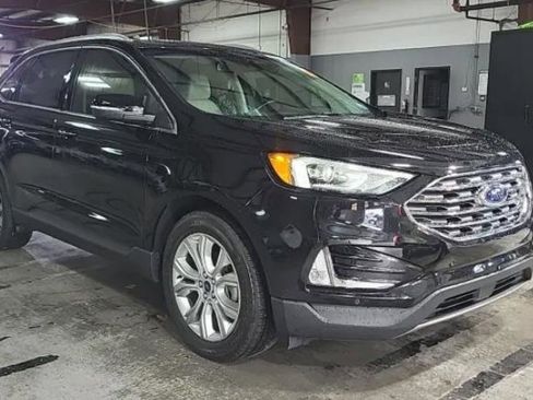 Used 2020 Ford Edge Titanium FWD image 4