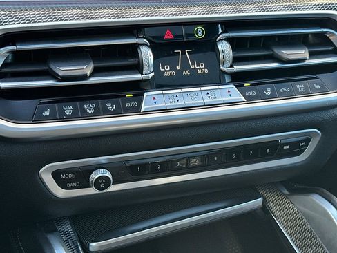 Used 2023 BMW X6 xDrive40i w/ M Sport Package image 24