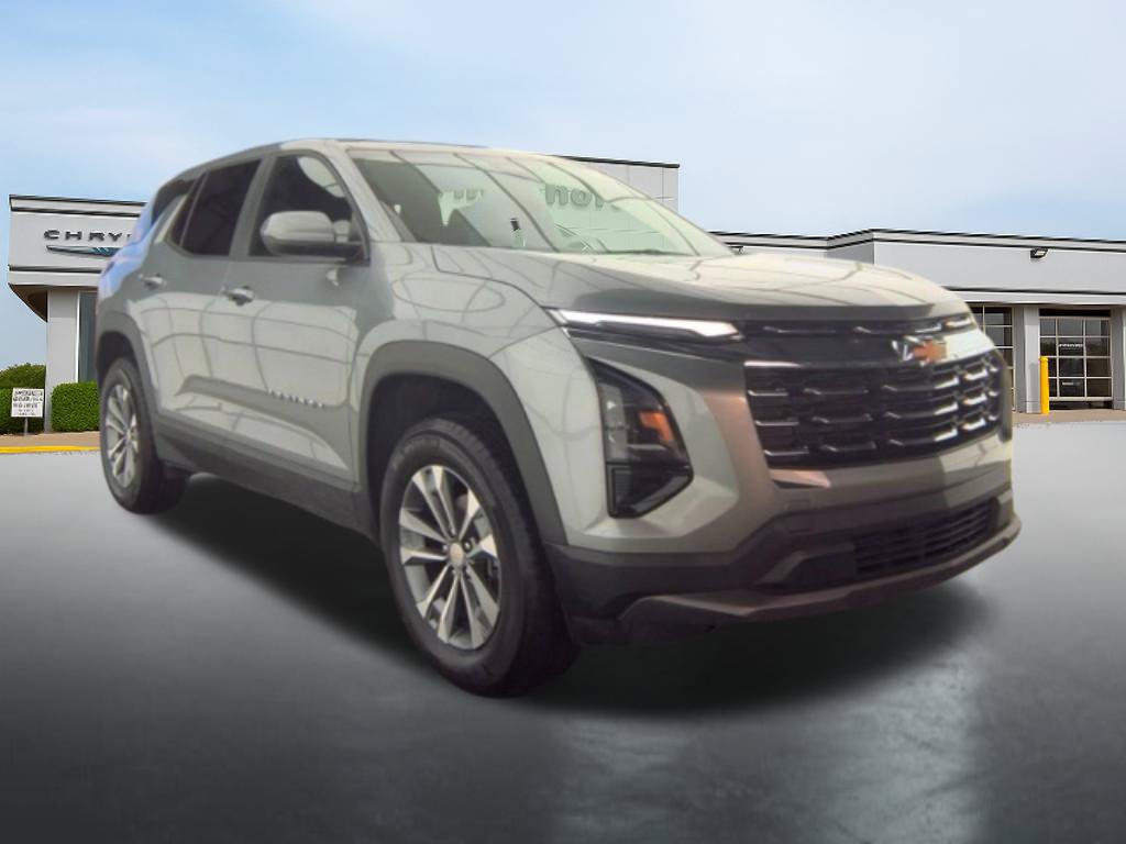 Used 2026 Chevrolet Equinox LT AWD/4WD image 3