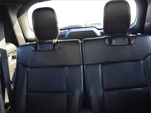 Used 2023 Ford Explorer ST-Line w/ Class IV Trailer Tow Package image 39