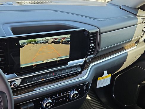 New 2026 GMC Sierra 1500 Elevation image 18