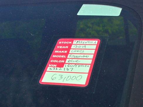 Used 2019 Chevrolet Silverado 1500 High Country w/ Technology Package image 46