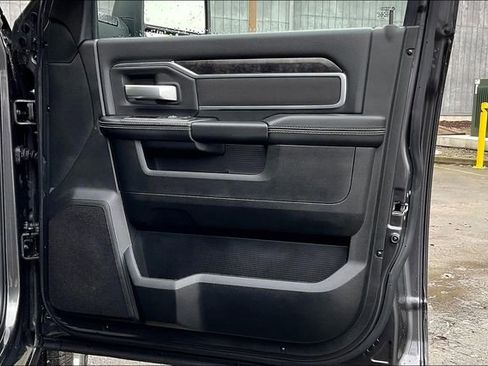New 2024 RAM 2500 Big Horn w/ Sport Appearance Package image 25