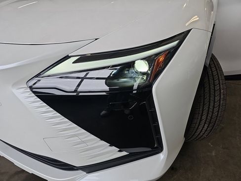 New 2026 Lexus RZ 350e 2WD w/ Technology Package image 36