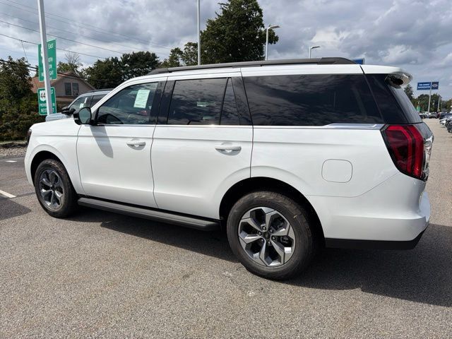 New 2027 Ford Expedition Active AWD/4WD image 4
