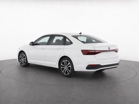 Used 2026 Volkswagen Jetta Sport FWD image 3